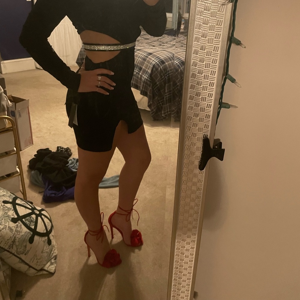 Red suede heels - Picture 7 of 8